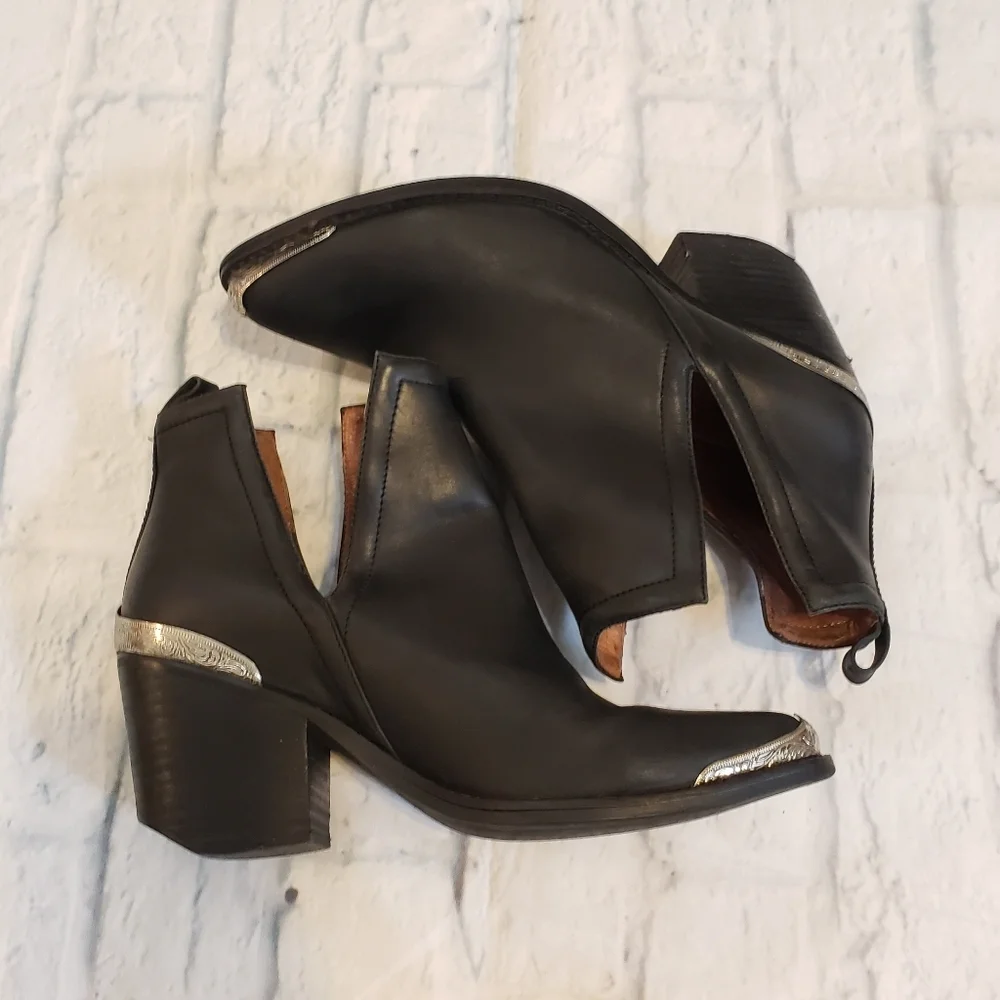 Jeffrey Campbell Black Cromwell Booties size 7 - Picture 3 of 15